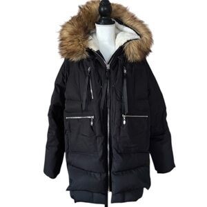 Orolay women’s thickened cozy down coat with zippers faux fur on hood, SZ medium